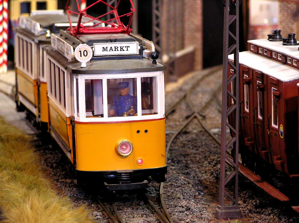 Garden Model Railway train set layout G Gauge 16mm