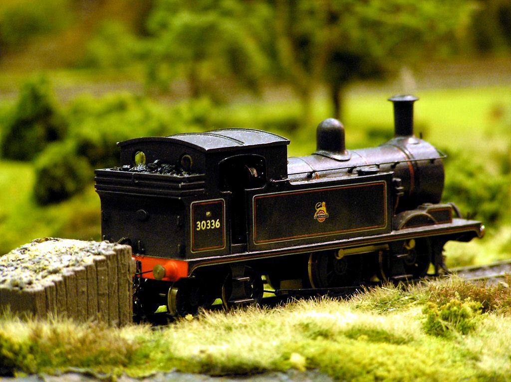 British Model Train & Railway layouts photographs in OO/HO Gauge Steam