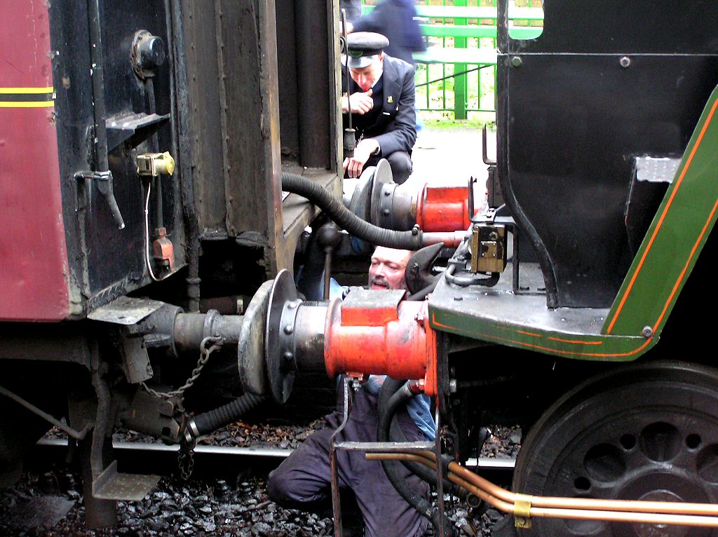 Bluebell Railway Steam Train Locomotives - Just right click the photo and select set as Background or Wallpaper. Steam engines just like the ones you can drive with Microsoft train simulator